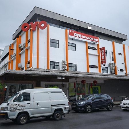 Super Oyo 976 Dragon Inn Miri Esterno foto